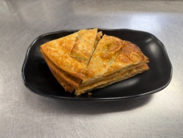 A5. 葱油饼 Scallion Pan Cake (1)