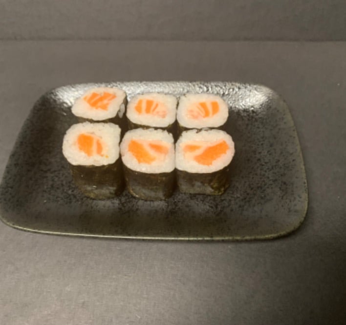 Salmon Maki