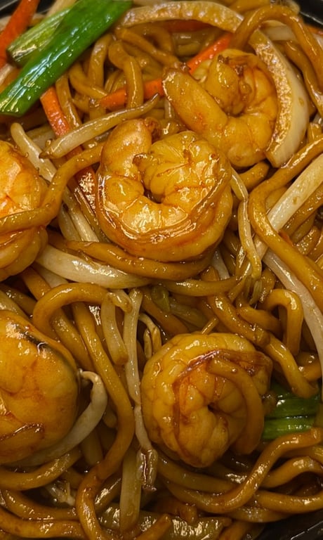 R05. Shrimp Lo Mein