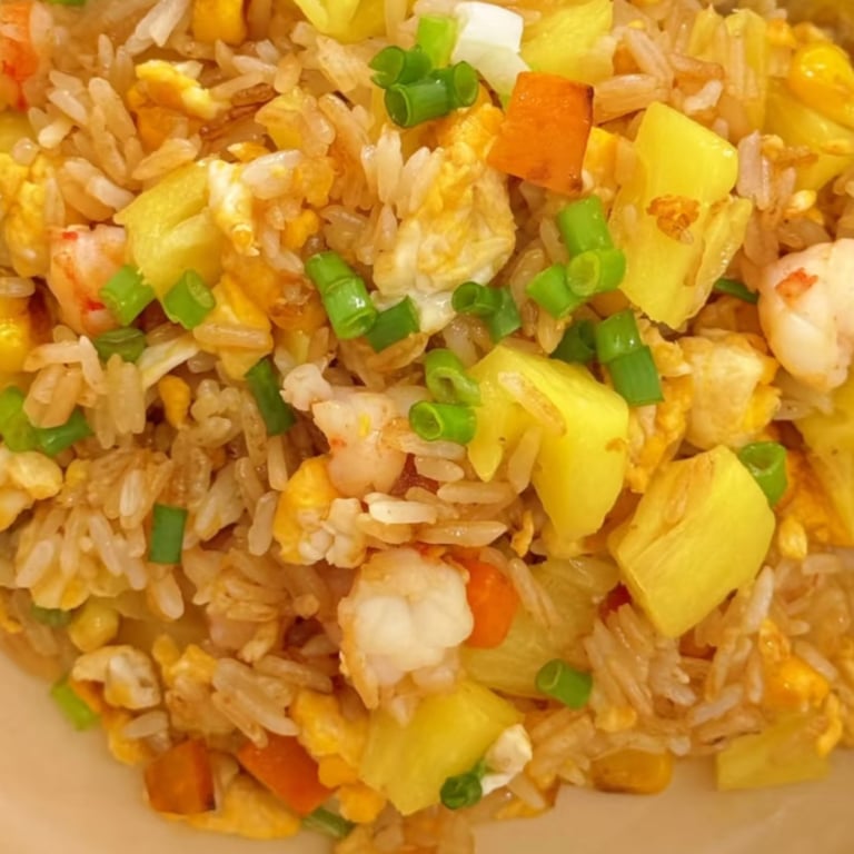 38a 菠萝炒饭 Pineapple Fried Rice