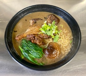 N15. 鸭腿汤麺 Braise Duck Leg Noodle