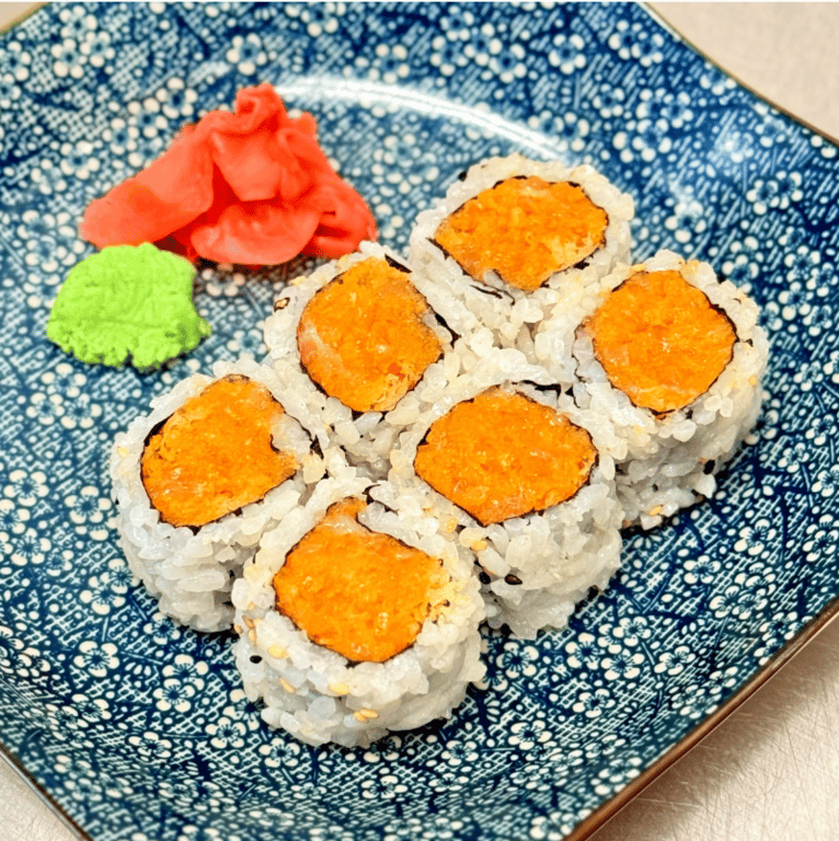 Spicy Salmon Roll (6 pcs)