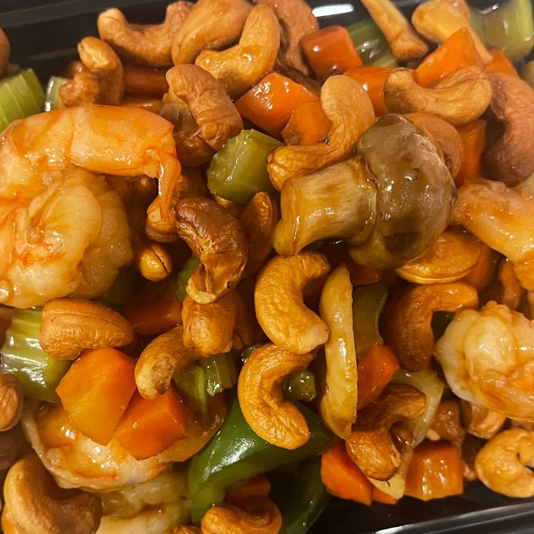 96. Shrimp w. Cashew Nuts
