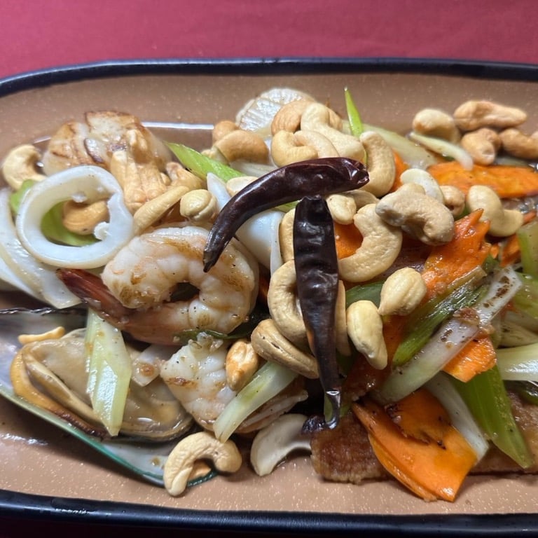 S4. Combo Cashew Nuts