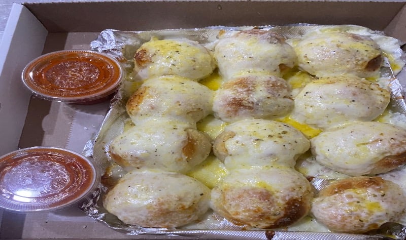 Cheese Garlic knots