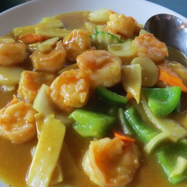 66. Shrimp w. Onions & Curry