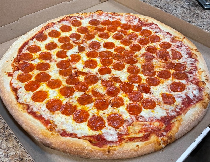 Cedar Grill & Pizza Traditional Pizza Pizza TakeOut & Delivery