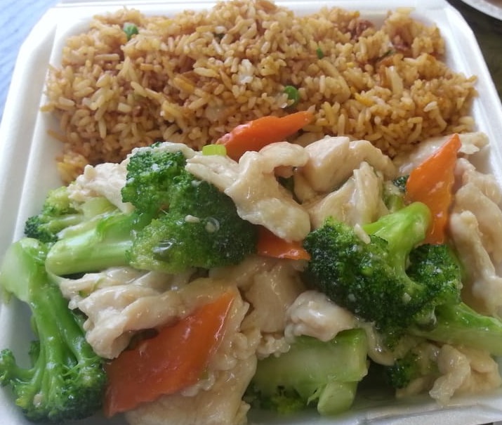11. Chicken with Broccoli 芥兰鸡