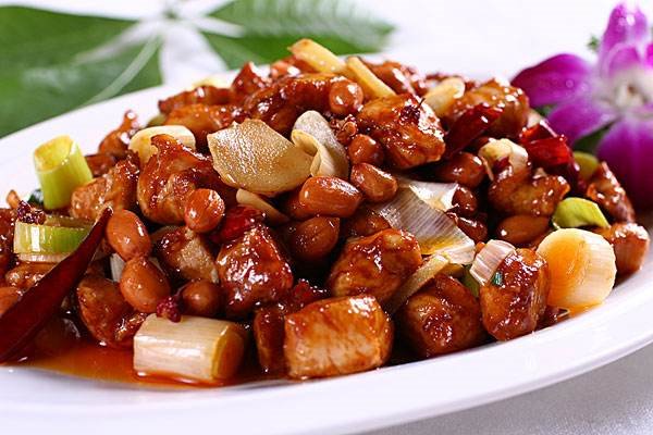 Stir-Fried Chicken in Bean Sauce  酱爆鸡丁