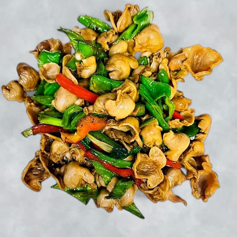 牛角椒炒鱼扣 Spicy Fried Fish Buckle w. Long Green Peppers