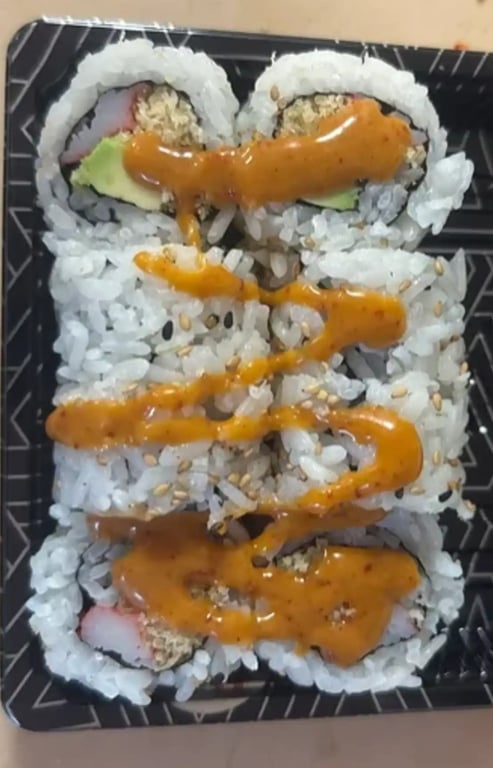 C7. Crunchy Roll (8 pcs)
