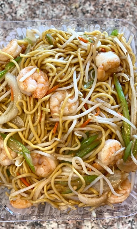 虾捞面 82. Shrimp Lo Mein