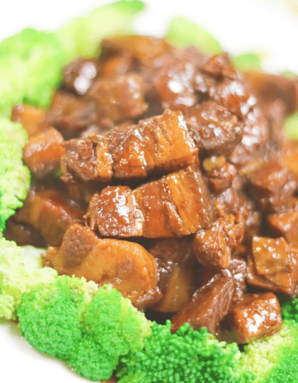 24. Pork in Sweet Brown Sauce红烧肉