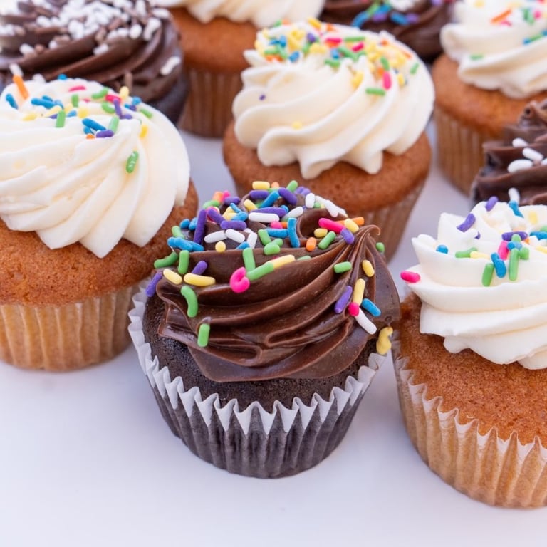 1 Dozen Vegan Cupcakes Image