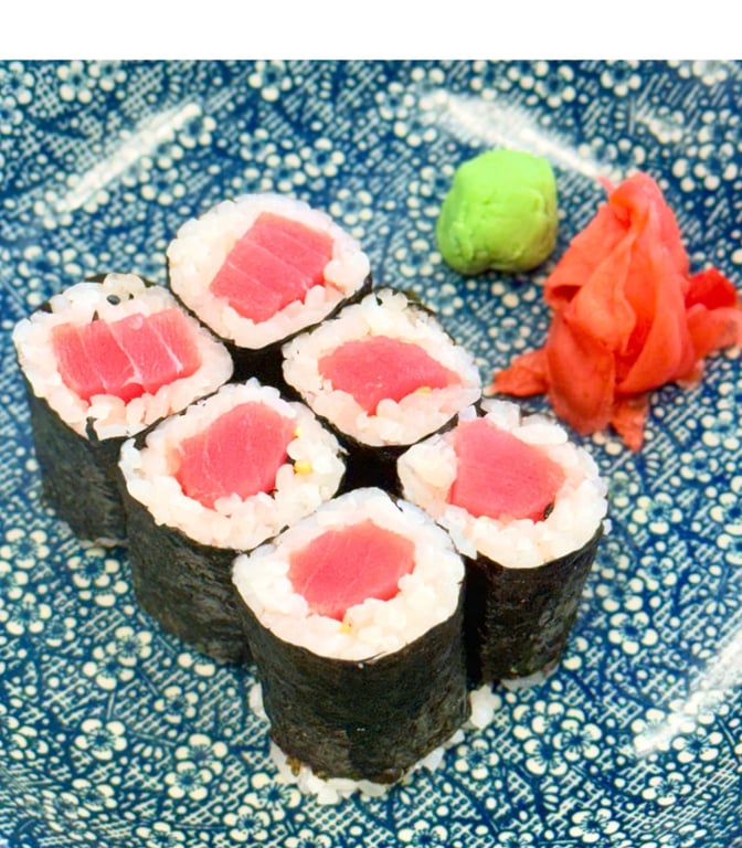 Tuna Roll (6 pcs)