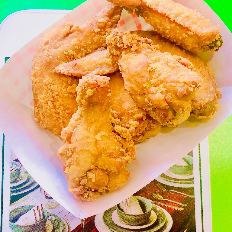 鱼香鸡翅 <br> Garlic Fried Wings
