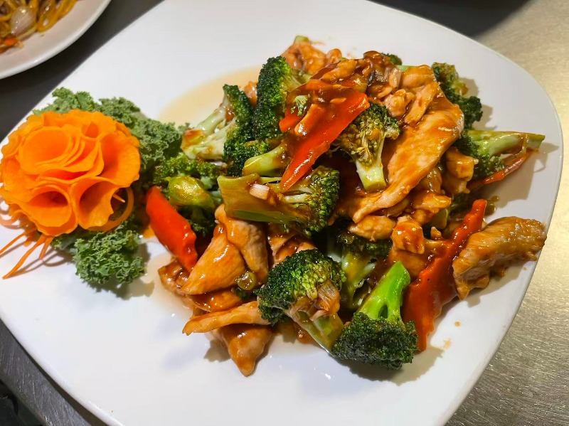 Chicken with Broccoli