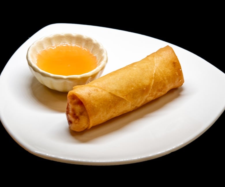 Crispy Shrimp & Chicken Spring Roll (1)