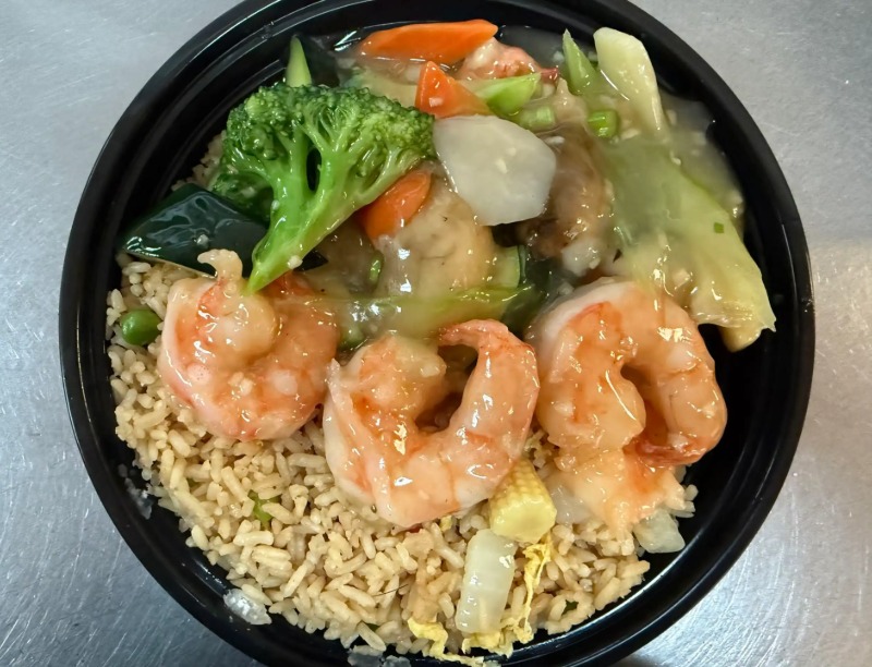 LG8. Shrimp w. Mix Vegetable 蔬菜炒虾