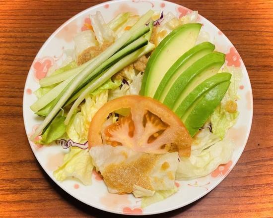 House Salad with Ginger Dressing Image