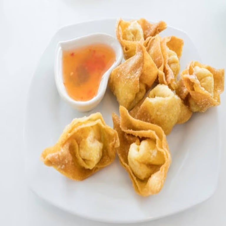6. Fried Wonton (10)<br>炸云吞