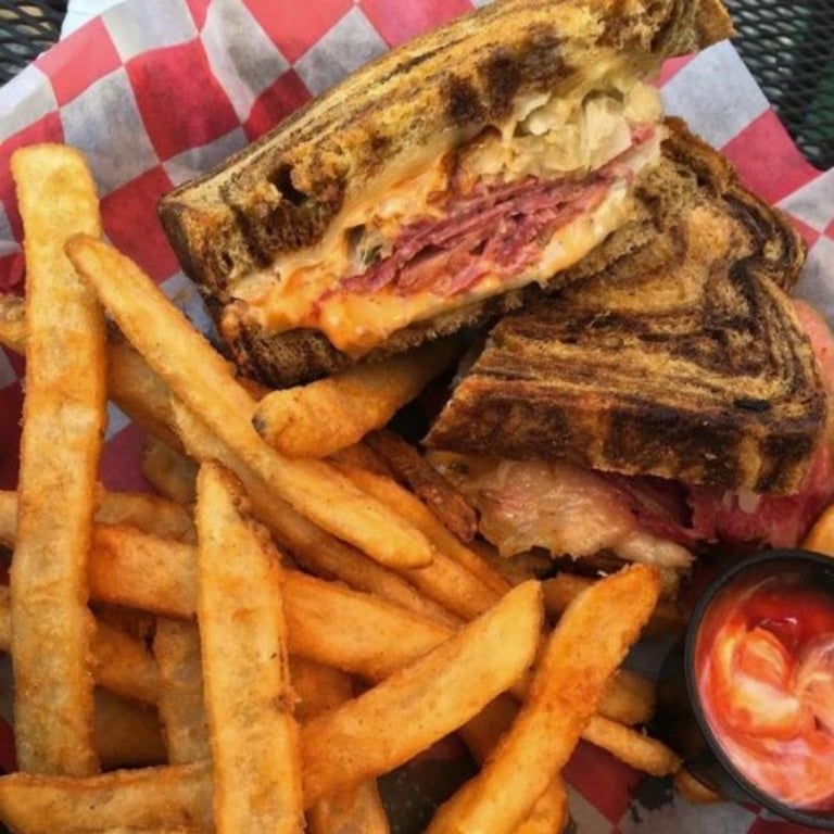 Reuben Sandwich Image