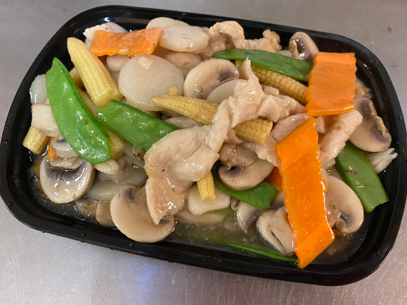 74. Moo Goo Gai Pan