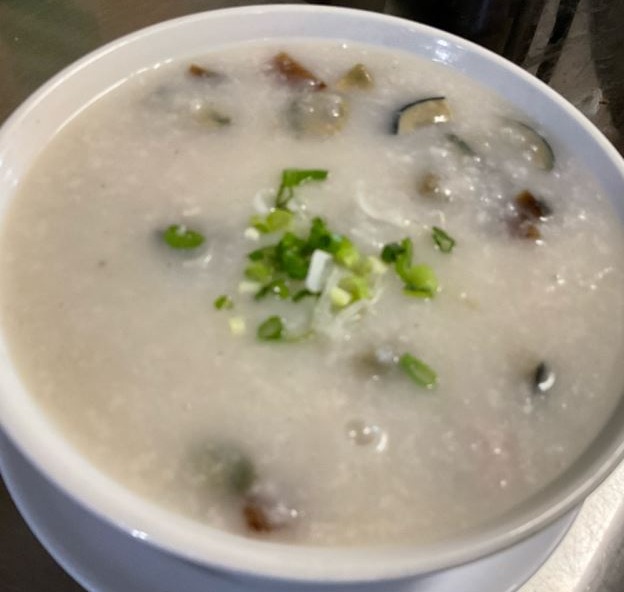 S4. Preserved Egg w. Pork Congee 皮蛋瘦肉粥