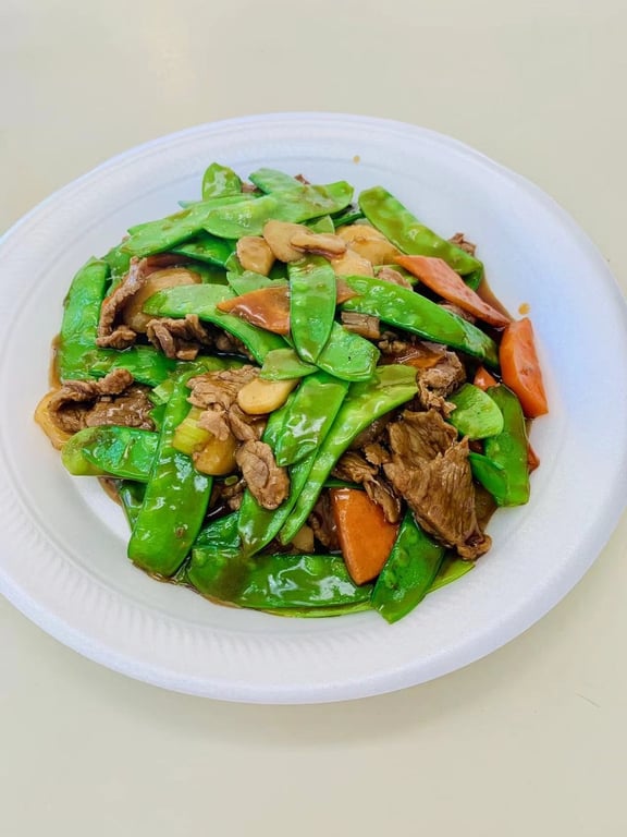 Beef with Snow Peas Image