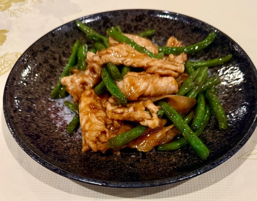 L19. Ginger Chicken w. String Beans (Lunch)