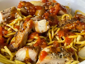 Spicy Garlic Chicken Yakisoba