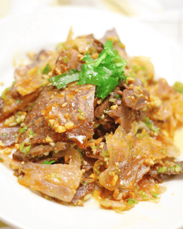 1. Beef Tendon and Tripe w. Spicy Chili Sauce