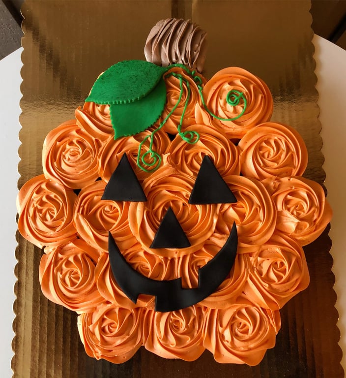 Pumpkin Pull Apart Cake