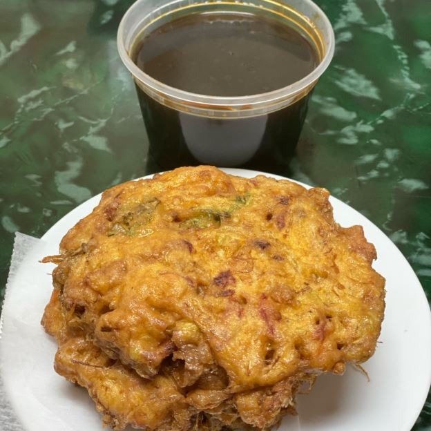 EF5. House Special Egg Foo Young本楼蓉蛋