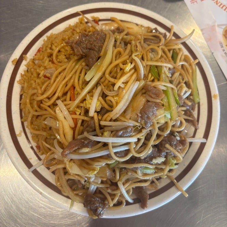 L15. 牛捞面 Beef Lo Mein