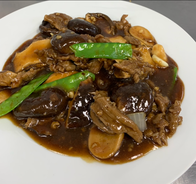 CS15. Black Pepper Steak with Double Mushrooms