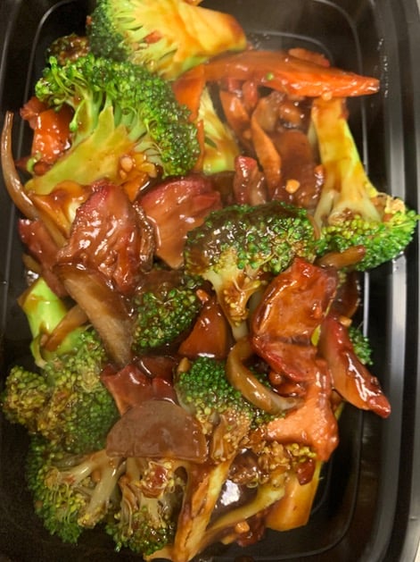 42. 芥兰叉烧 Roast Pork w. Broccoli