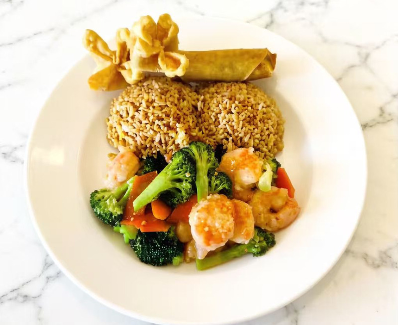 L23. Shrimp with Broccoli