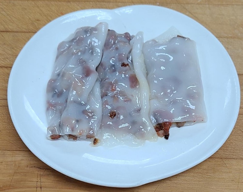 20. B.B.Q. Pork Rice Noodle Roll (Item C...3 pieces) (Not Available After 4:00 P.M.)