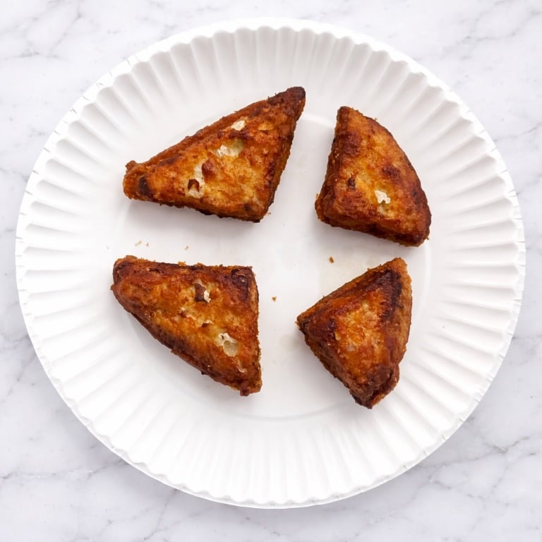 9. Shrimp Toast (4)（Buy 1 get 1 free)