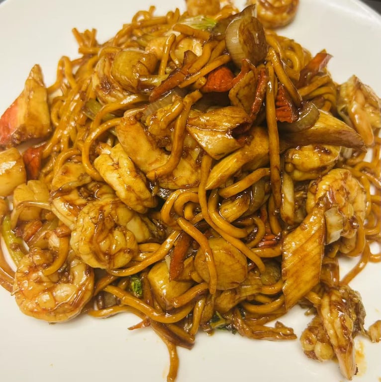 Seafood Lo Mein
