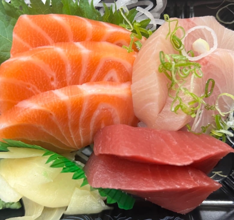4. Sashimi (7pcs)