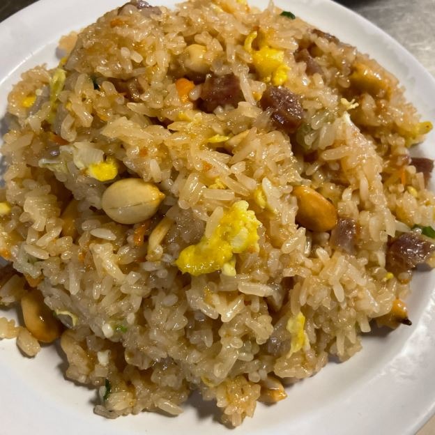 S1. Stir-Fried Sticky Rice 炒糯米饭