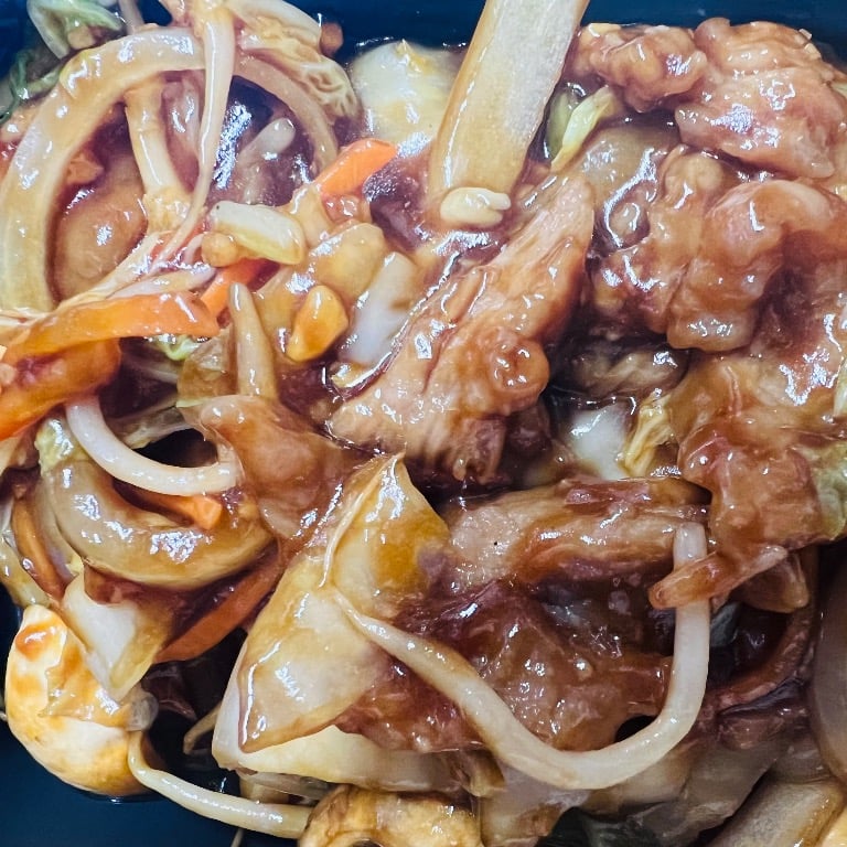 T4. 牛炒面<br>Beef Chow Mein