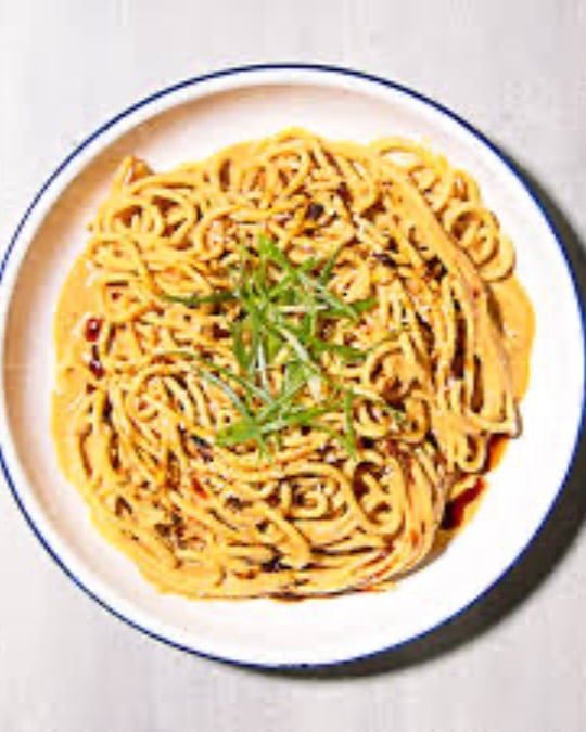 19. Cold Noodle w. Sesame Sauce 冷芝麻面