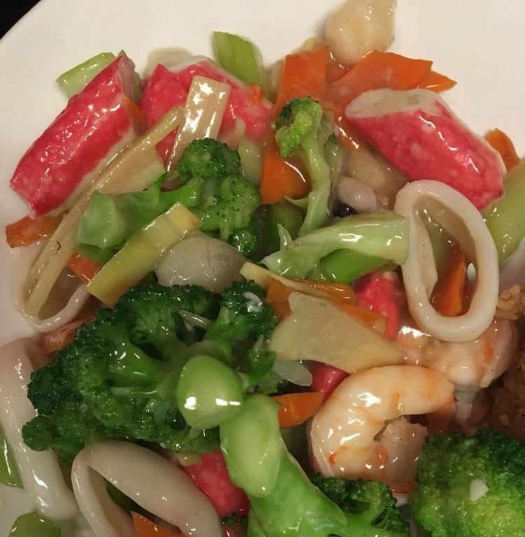 S7. Seafood Delight