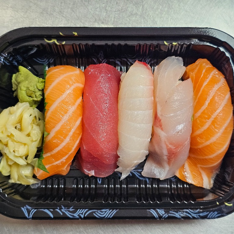 Sushi Appetizer (5pcs)