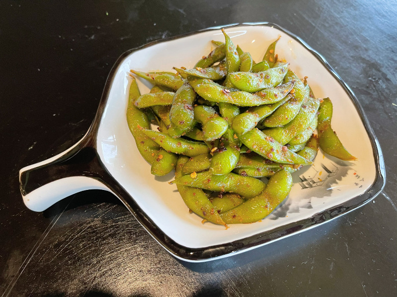 A5. 辣毛豆 <br> 매운 에다마메 <br> Spicy Edamame