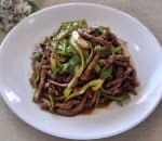 49. Shredded Beef w. Hot Pepper in Brown Sauce