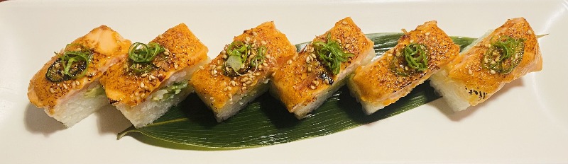 Aburi Salmon Oshi